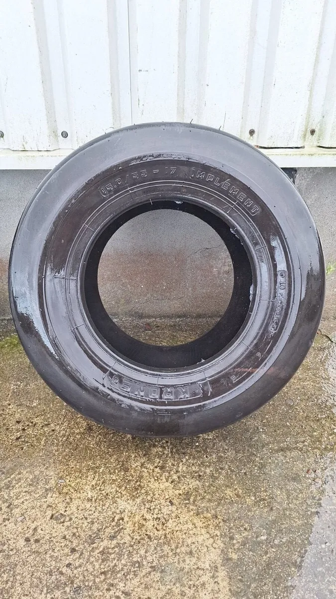 TYRES - Image 3