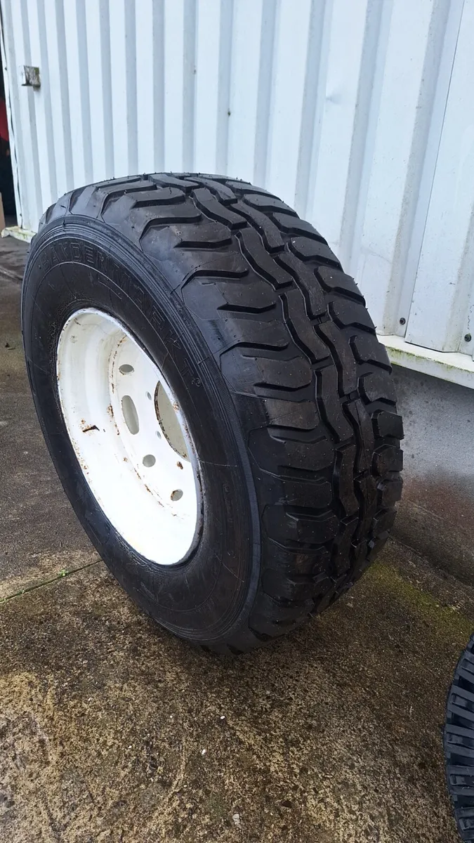 TYRES - Image 2