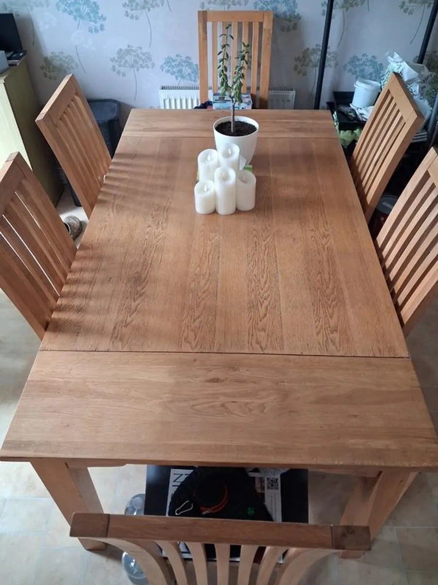 Table and chairs 6 - Image 2