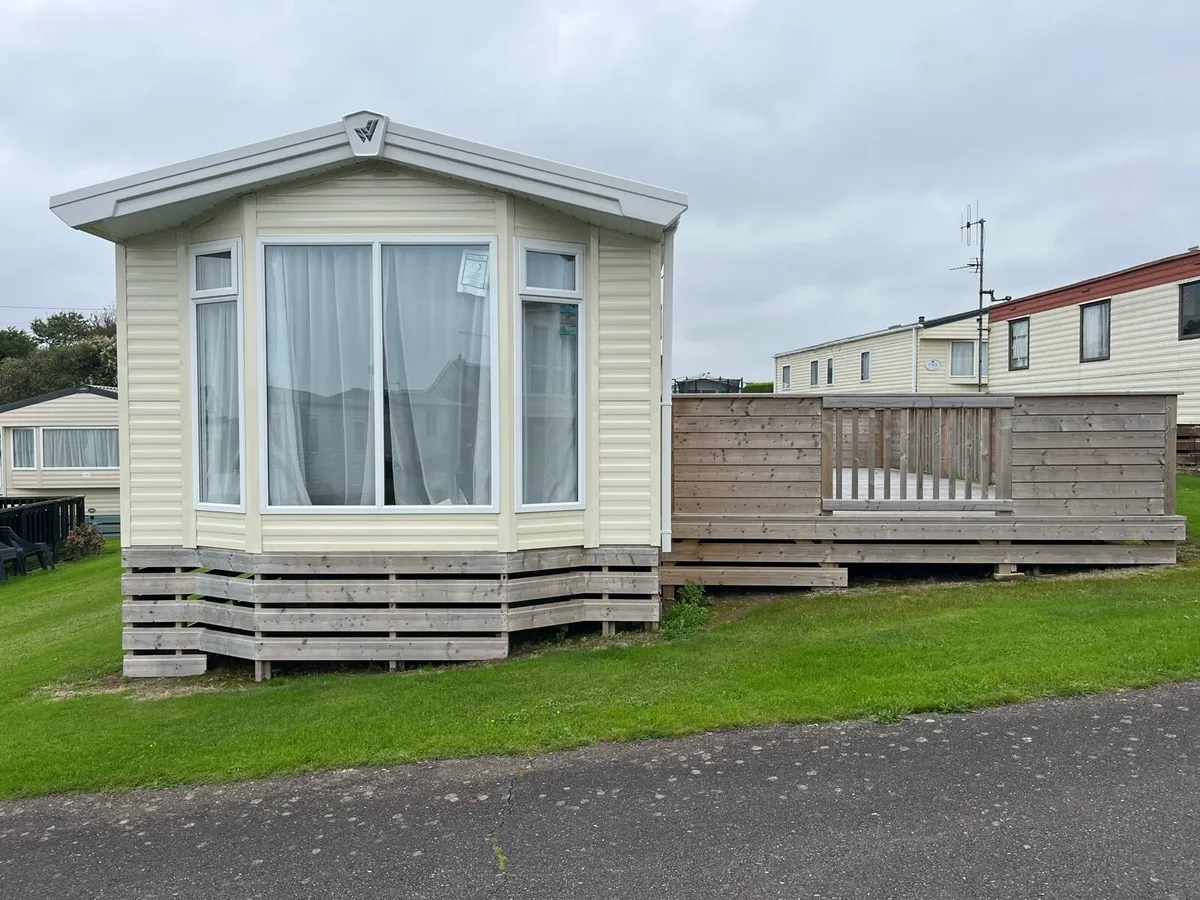 Willerby Brookwood 3B on Talbot Park - Image 2