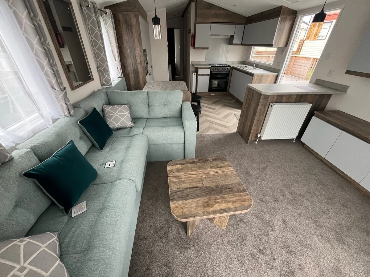 Willerby Brookwood 3B on Talbot Park - Image 3
