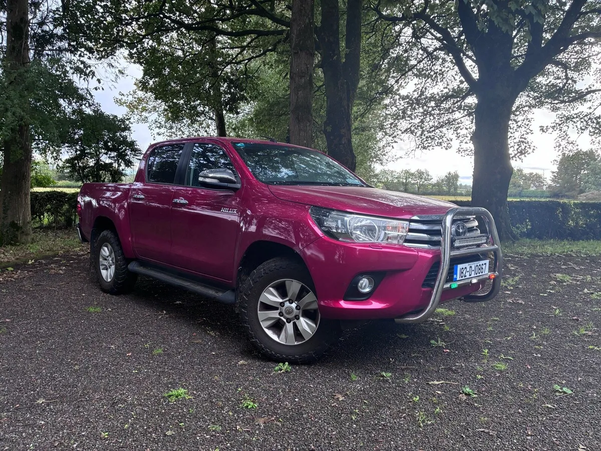 Toyota Hilux - Image 2