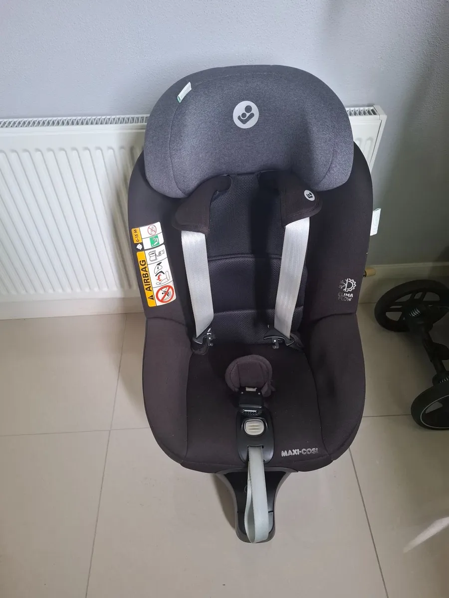 Car Seat - Image 2