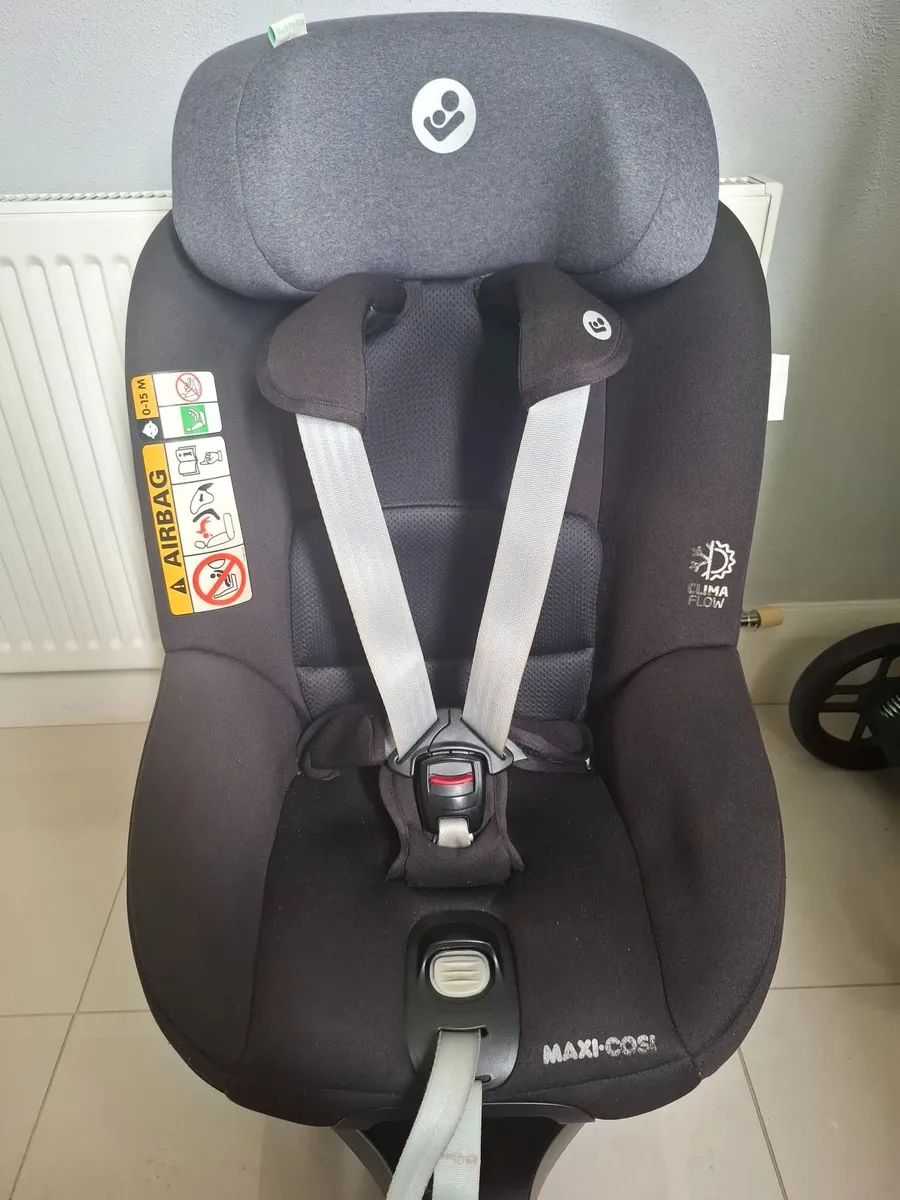 Car Seat - Image 1
