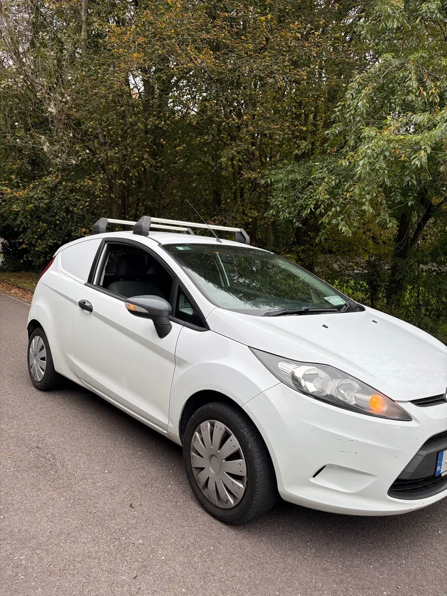 Long CVRT, Ford Fiesta Van 2012. Very Clean - Image 3