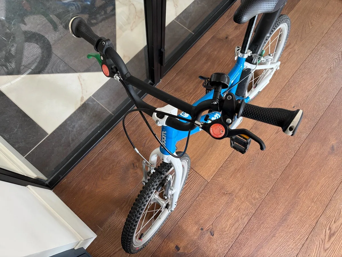 Woom 3 Bike Blue - Image 2
