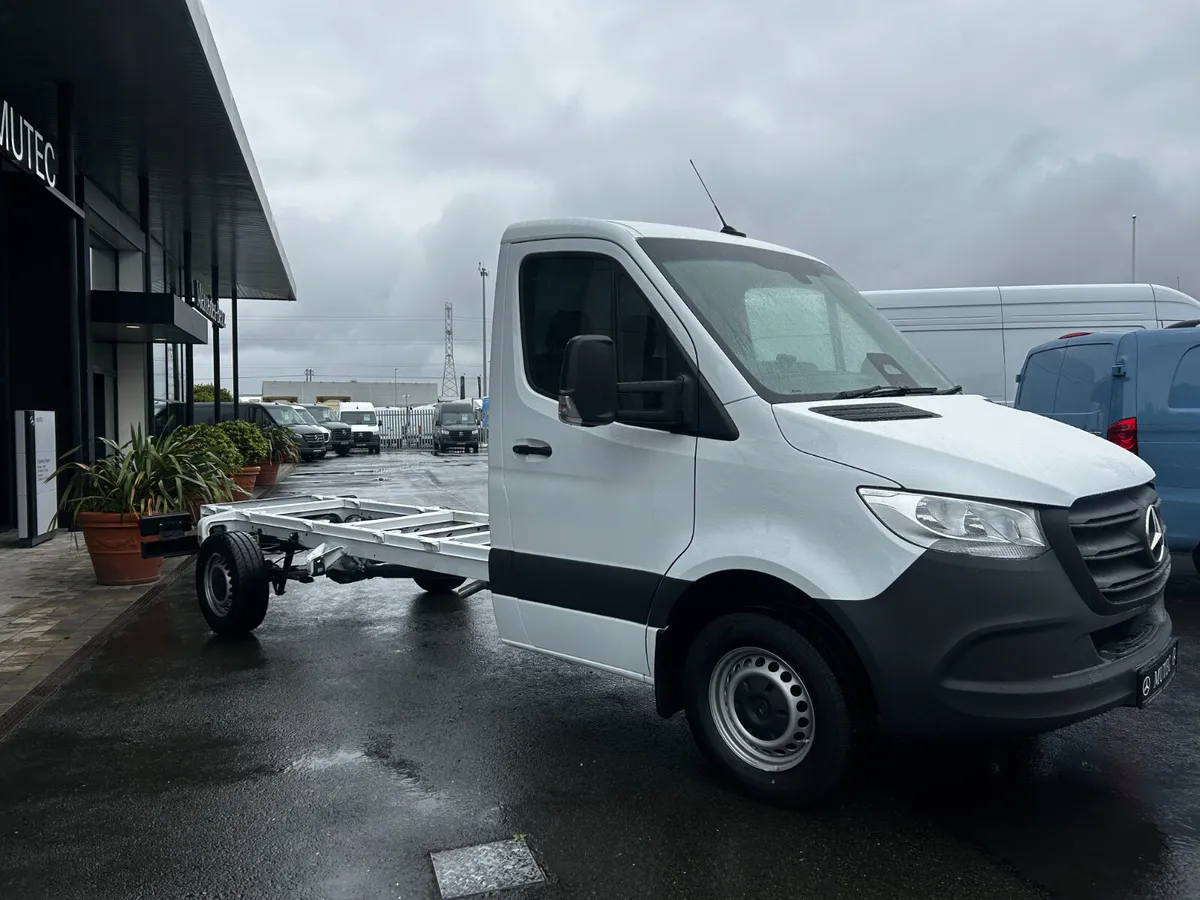 Mercedes-Benz Sprinter Chassis Cab 317 PRO Long - Image 3