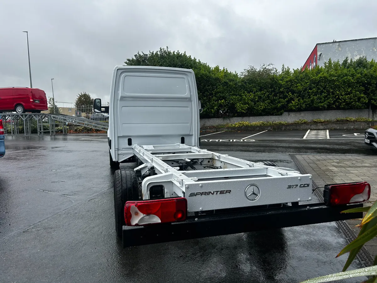 Mercedes-Benz Sprinter Chassis Cab 317 PRO Long - Image 4