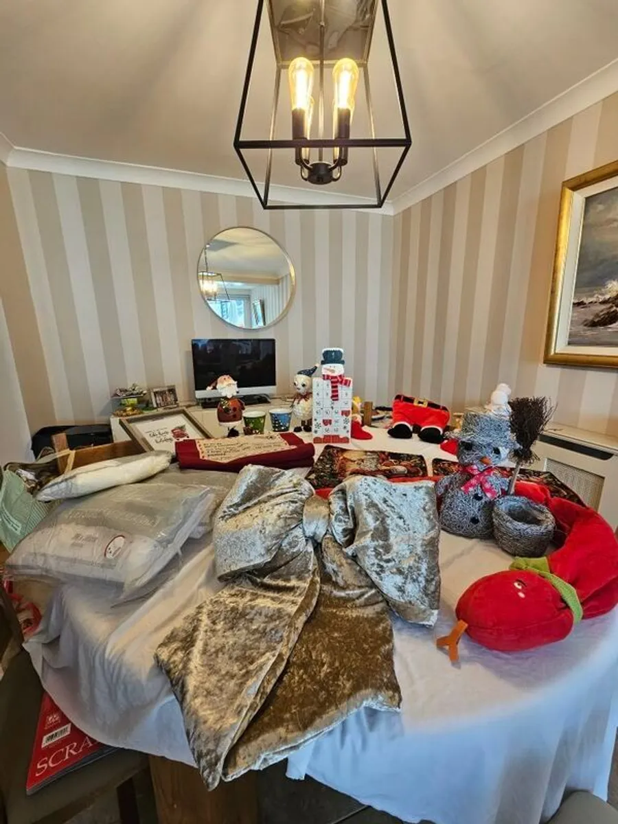Christmas Stuff - Image 1