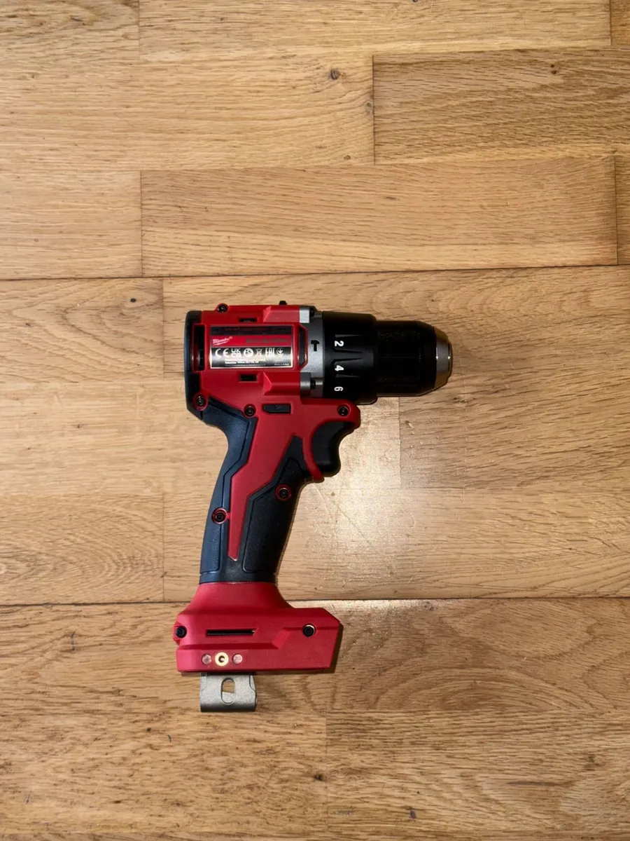 Milwaukee M18 Cordless Combi Drill 18v NEW - Image 2