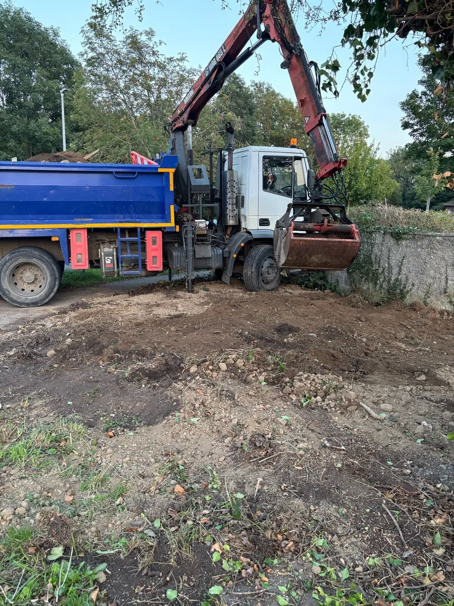 IVECCO grab lorry - Image 1