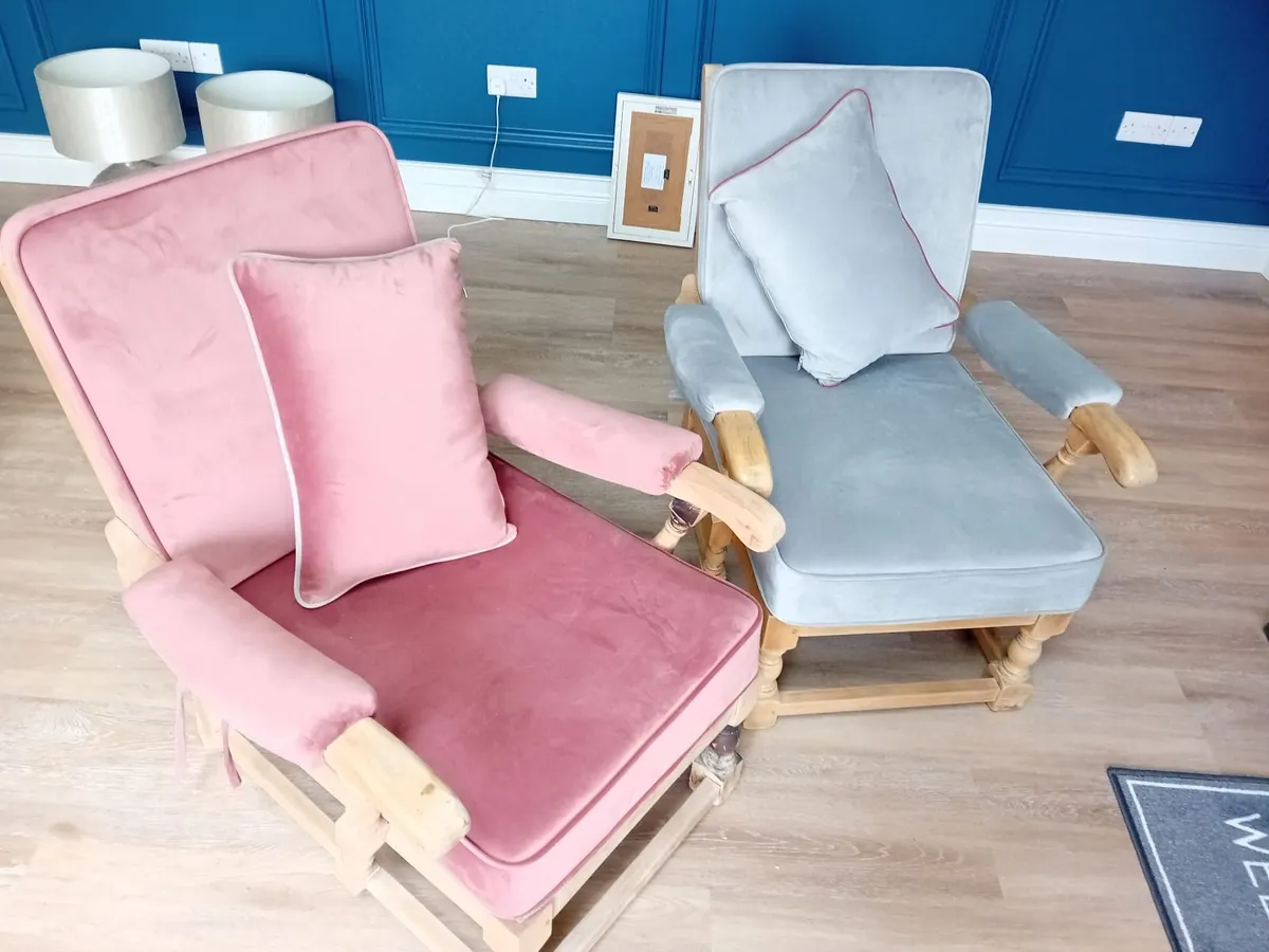 Arm chairs - Image 1