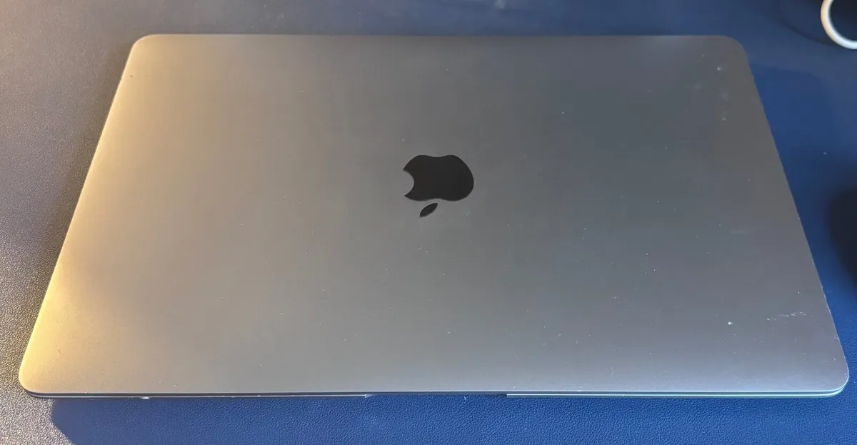 MacBook Air M1 - Image 2