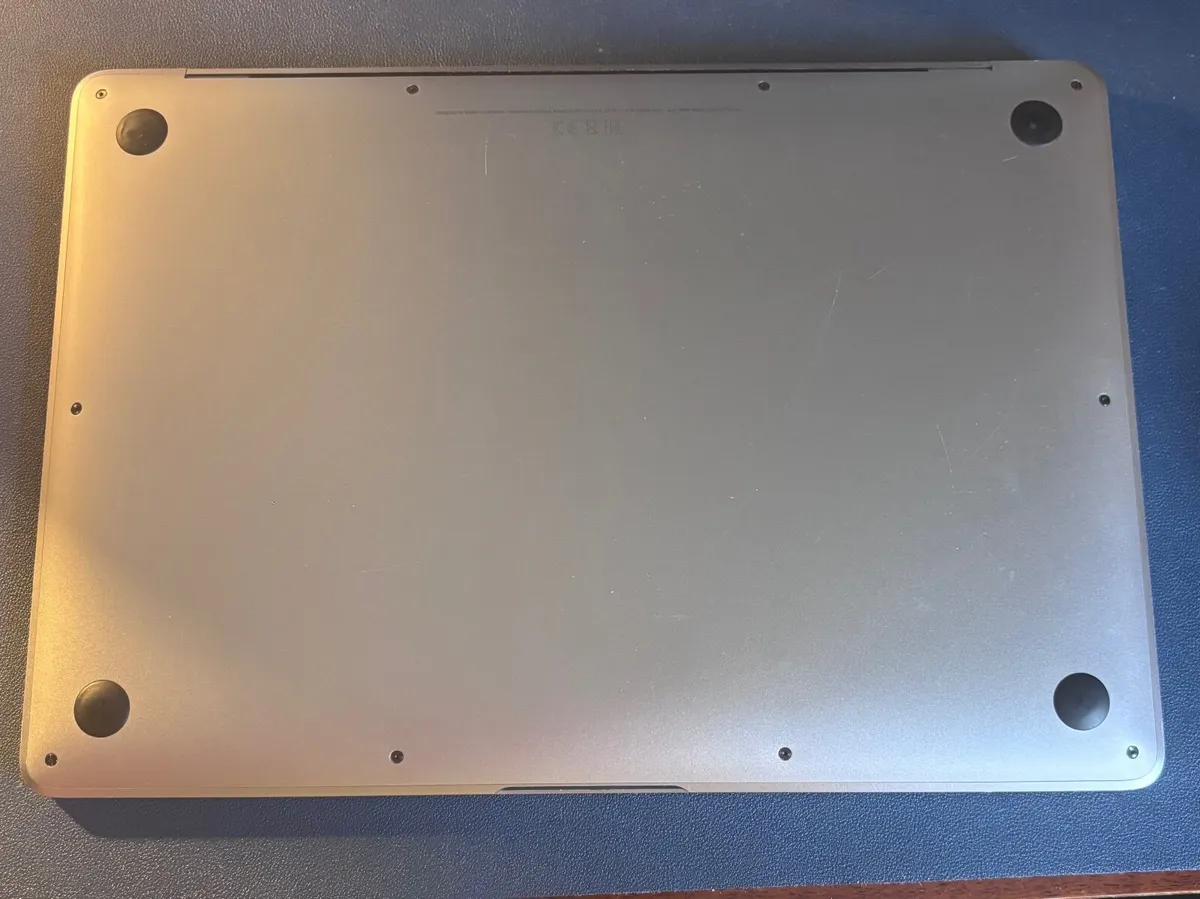 MacBook Air M1 - Image 3