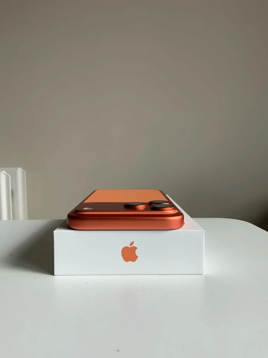 iPhone 17 Pro Max 256GB – Cosmic Orange - Image 4