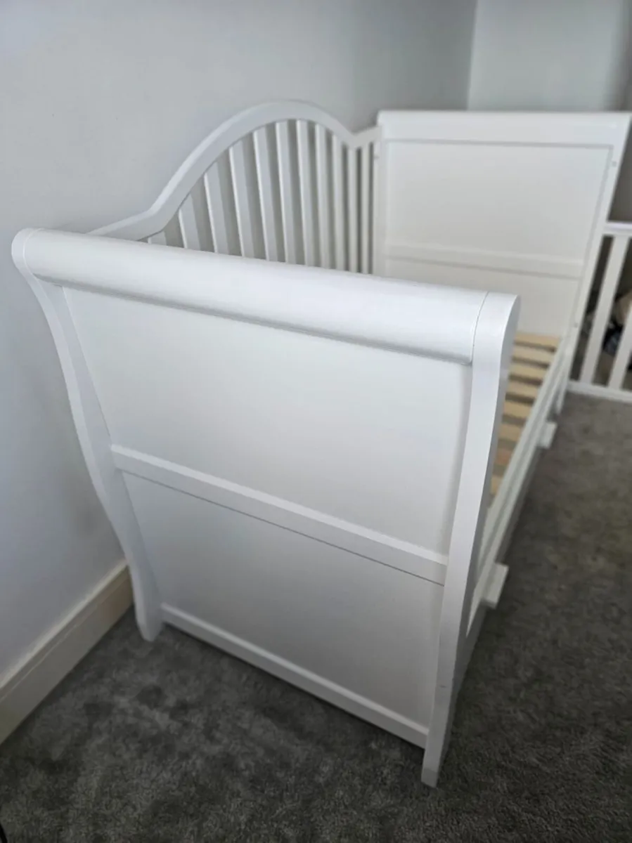 Cot/toddler bed with storage Oranmore - Image 3