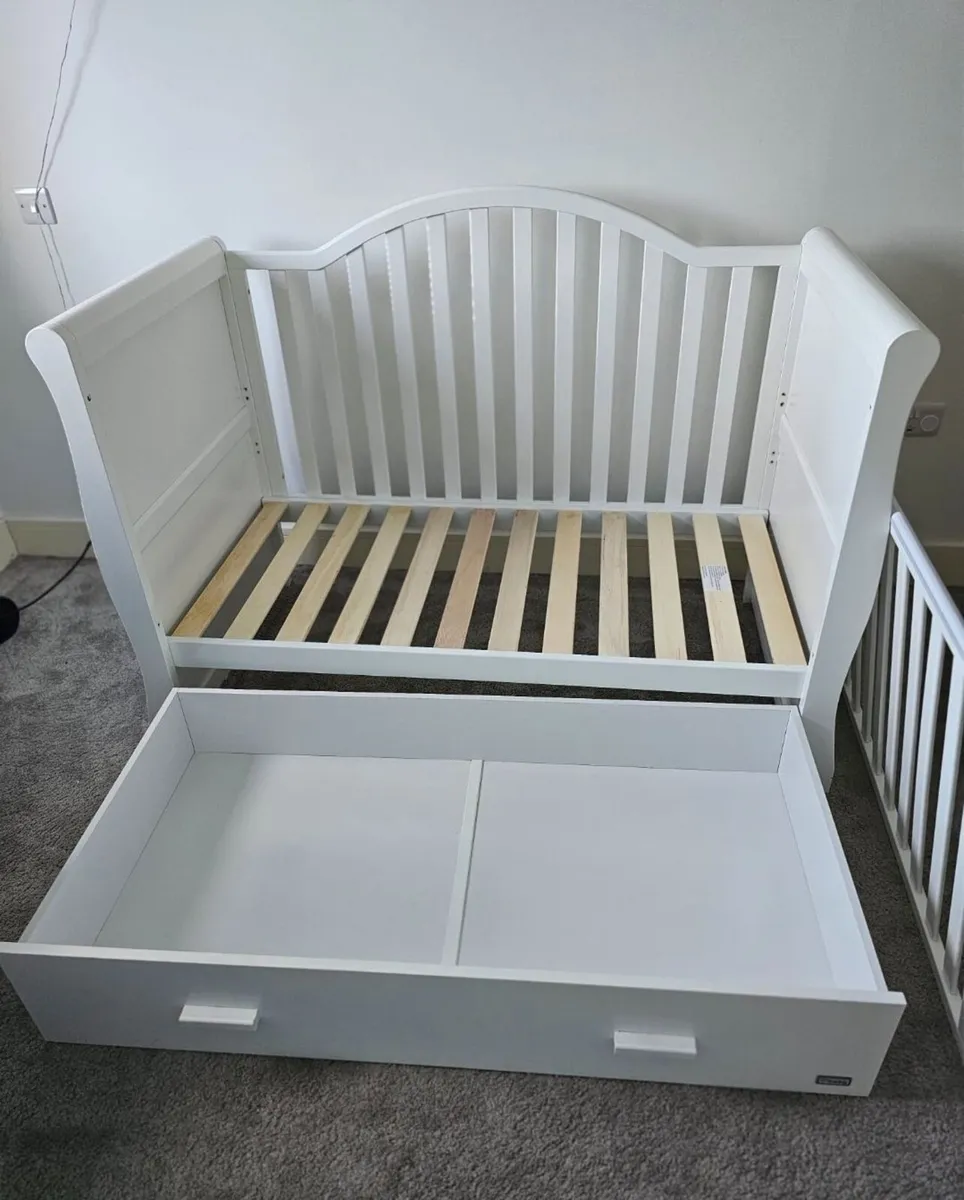 Cot/toddler bed with storage Oranmore - Image 4