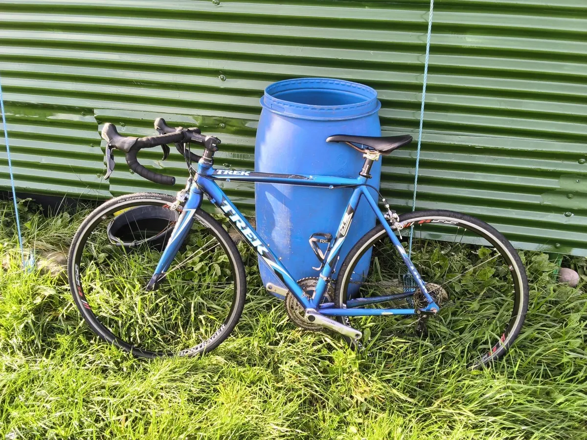 Trek 1500 Road Bike - Image 1