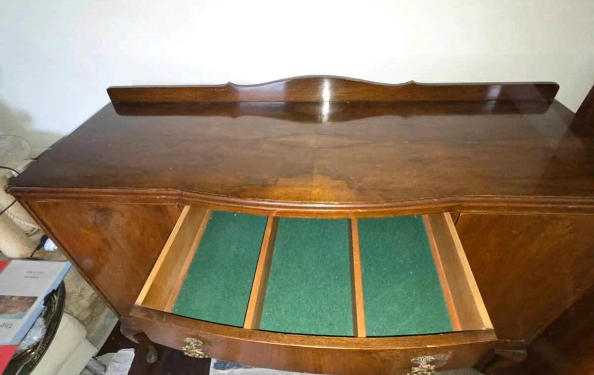 Antique sideboard - Image 3