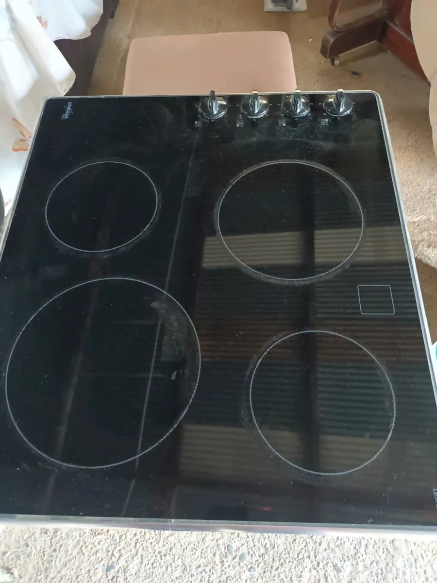 Ceramic Electric Hob - Image 3