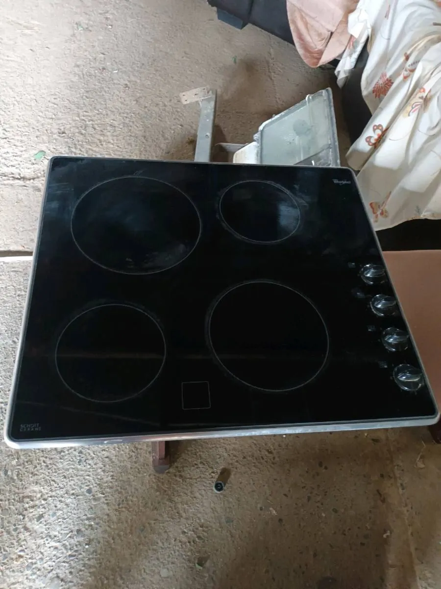 Ceramic Electric Hob - Image 4