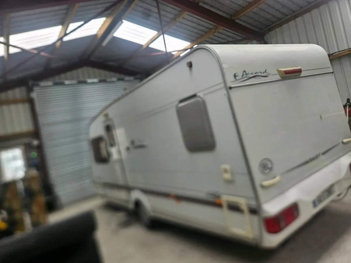 swift accord 500 caravan - Image 1