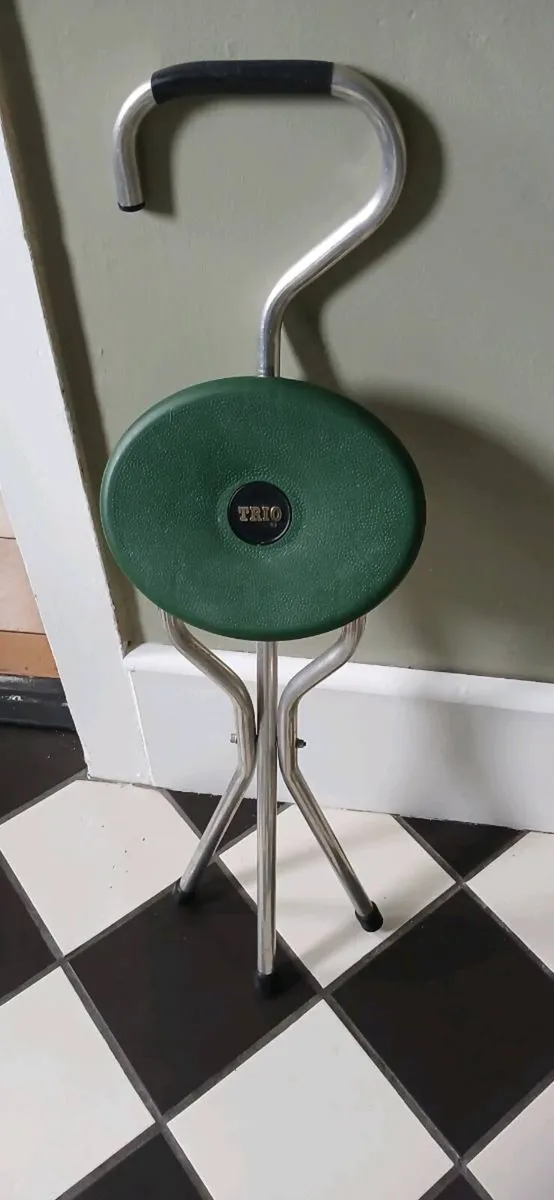 Tripod Fold Seat Walking Stick - Image 4