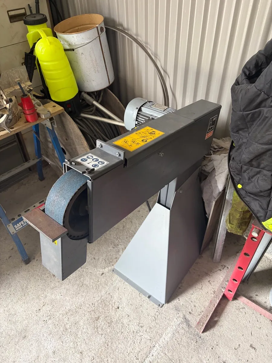 Belt sander - Image 2