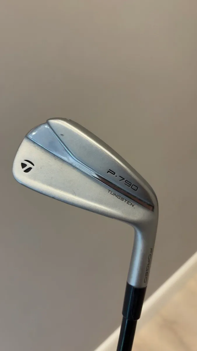 Taylormade 2 iron Udi - Image 1