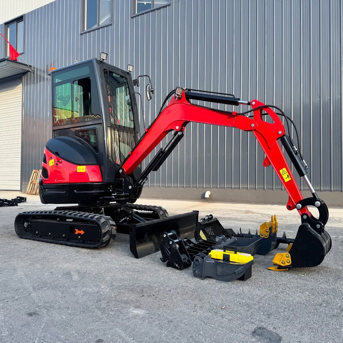 New Mini digger - Image 1