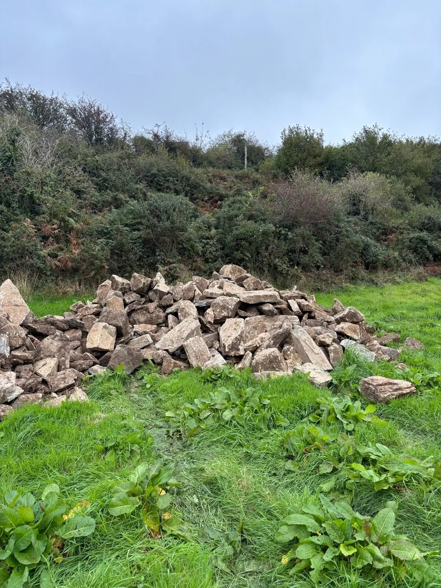 loads of building stone - Image 1