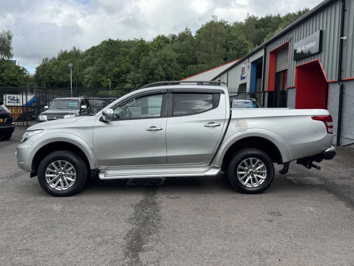 September 2018 Mitsubishi L200 Barbarian Auto - Image 3