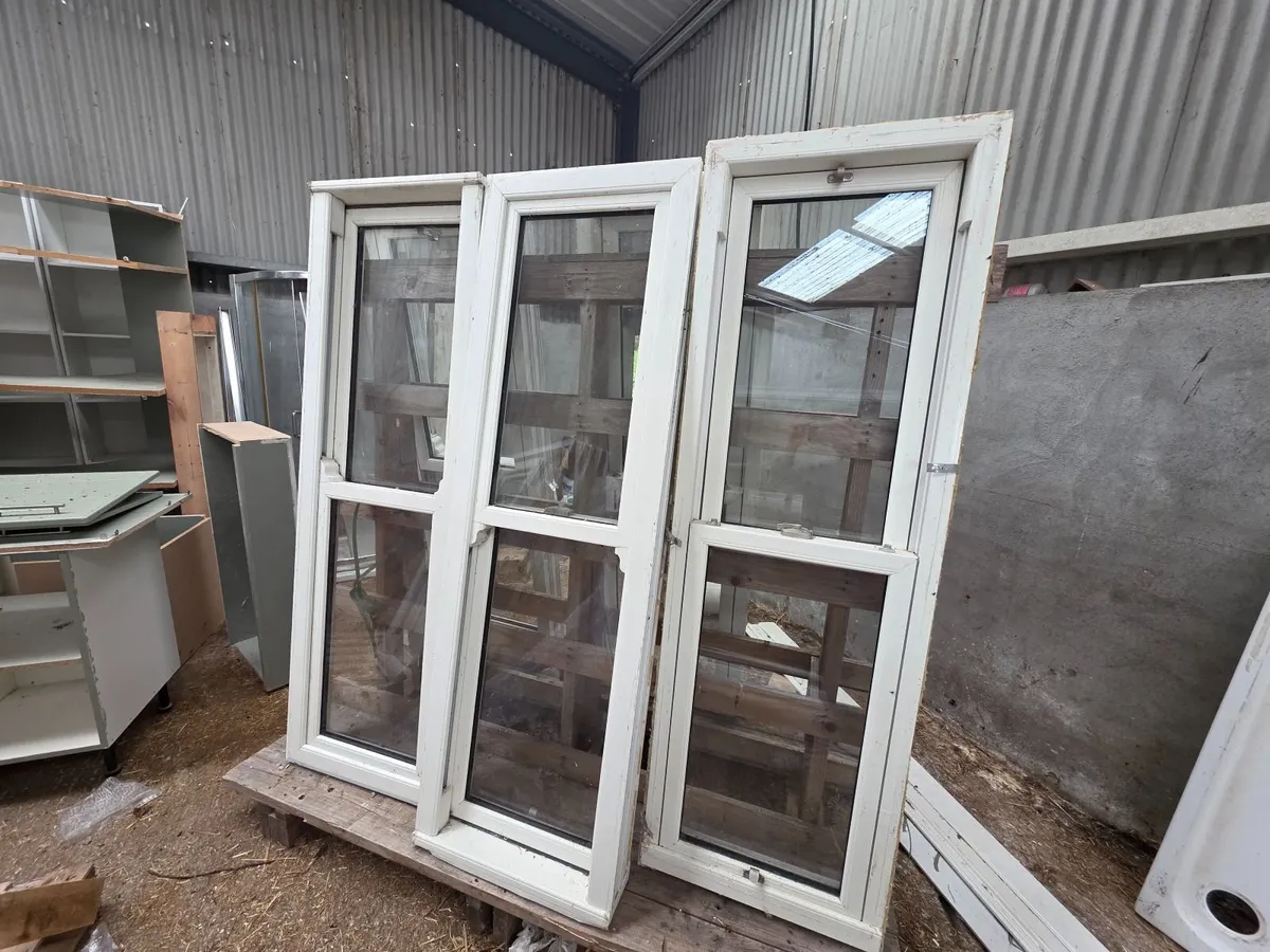 5 x Tall White PVC Double Glazed Windows – 595 x 1