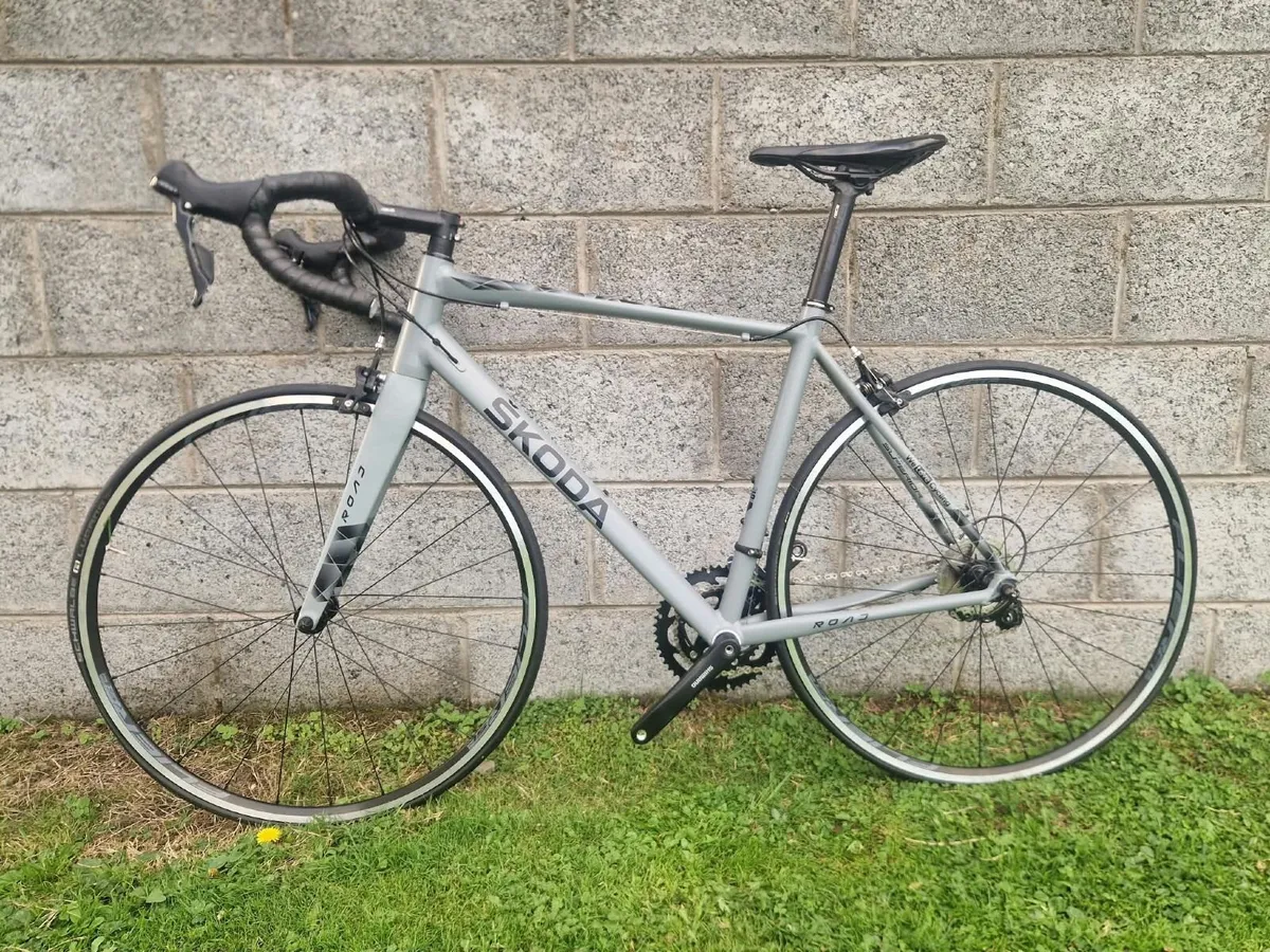 Skoda road road bicycle - Image 3