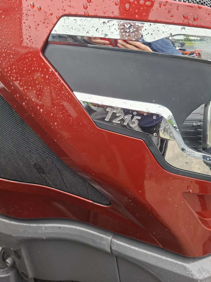 Valtra T215 Versu - Image 2