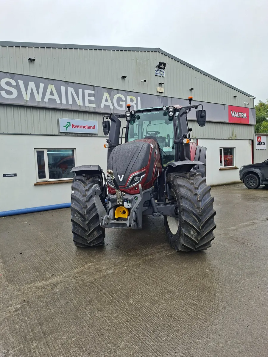 Valtra T215 Versu - Image 3