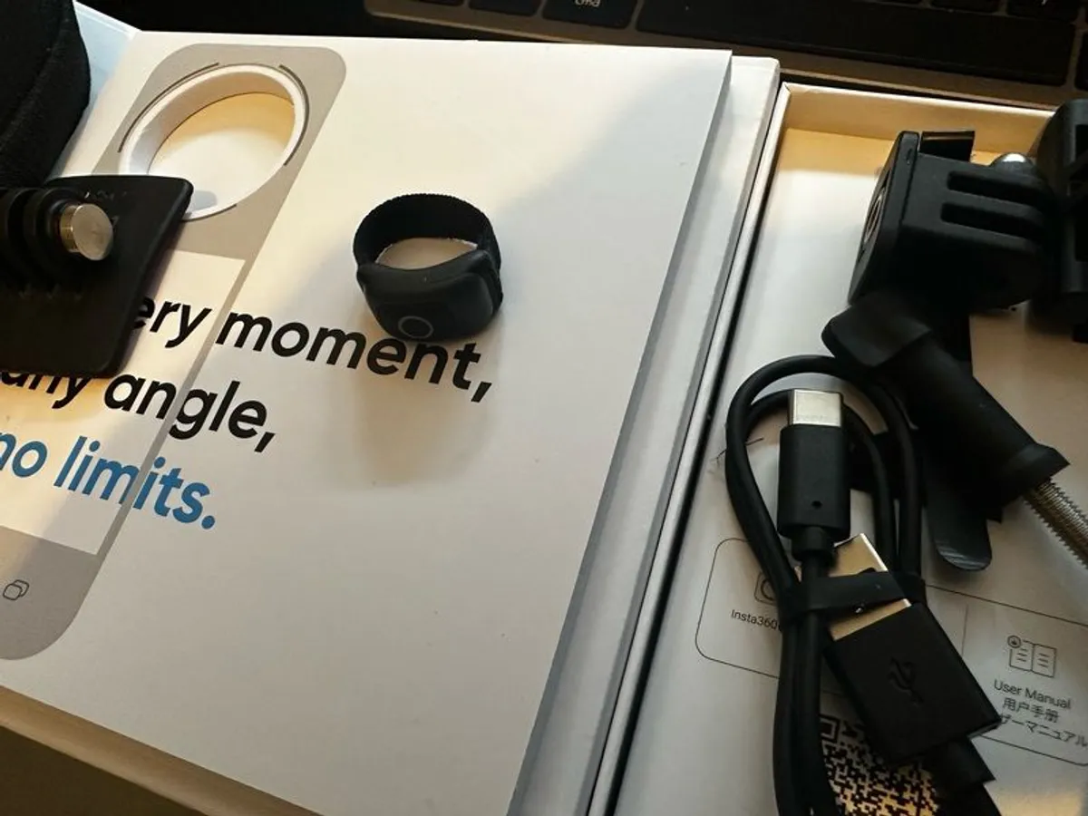 Insta360 X5 plus accessories - Image 4
