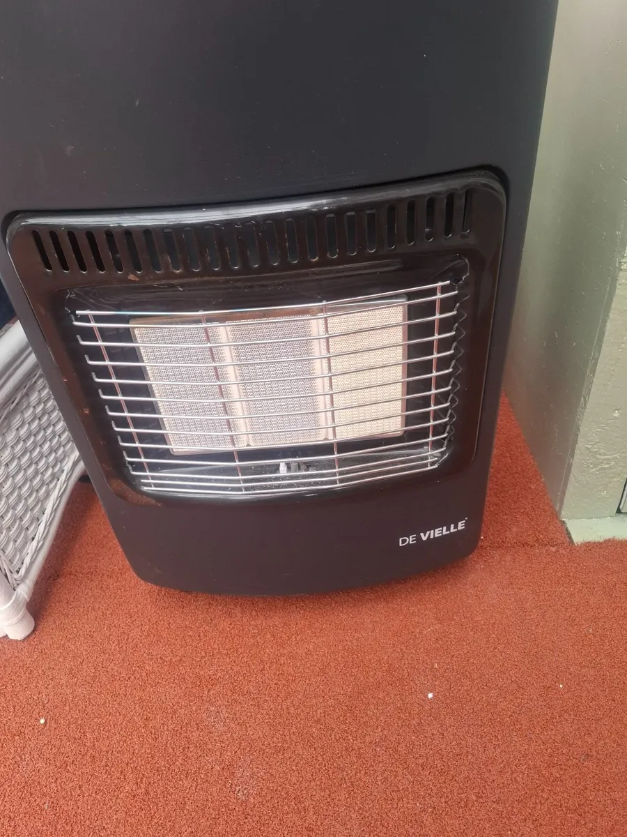 Gas heater - Image 1