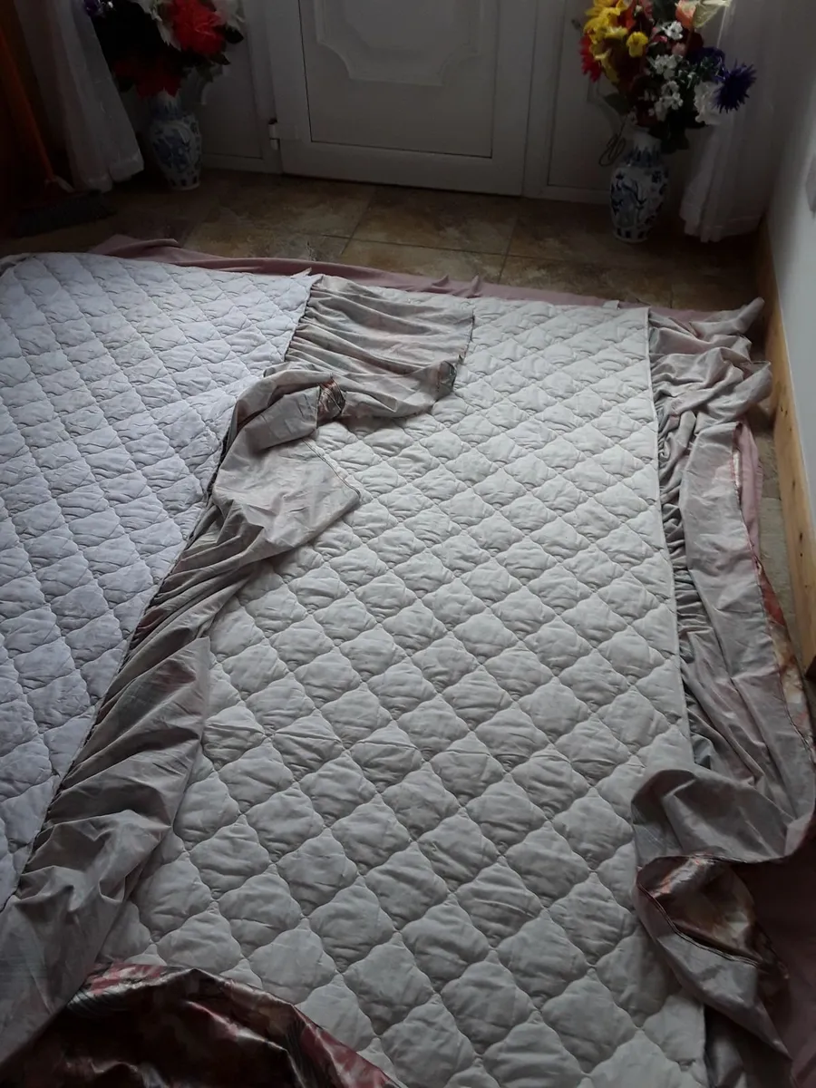 Lovely vintage single bedspread early 80s - Image 2