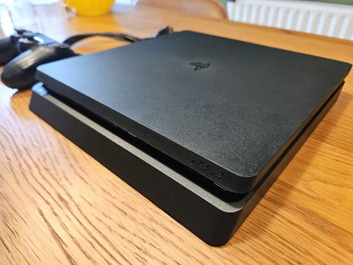 PlayStation 4 - Image 3