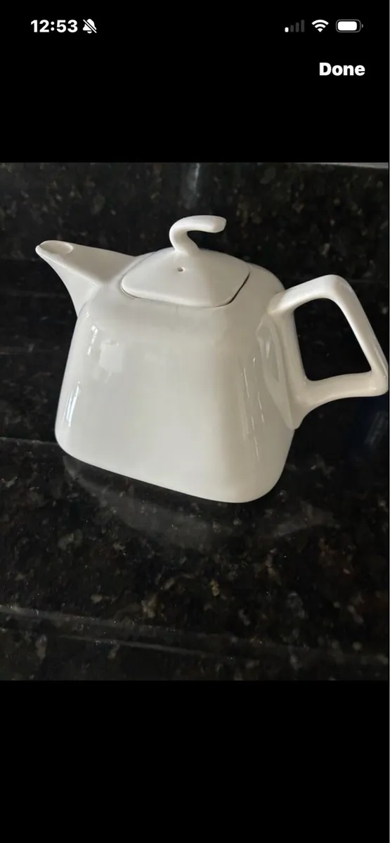 Vintage 10 Strawberry Street Teapot - Image 1
