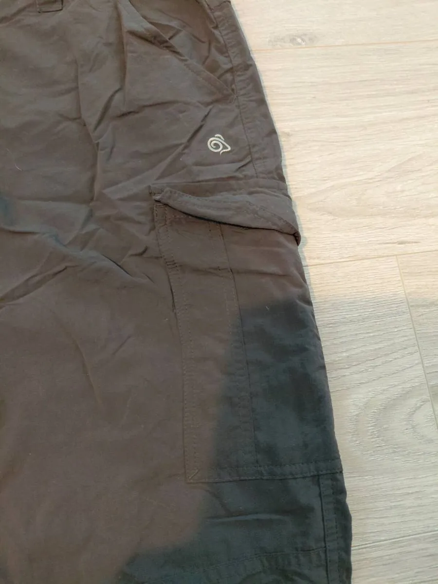 Mens Craghoppers hiking trousers - Image 2