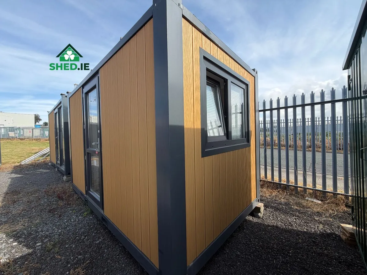Garden Studio with Ensuite Bathroom - 2200×3900mm - Image 3