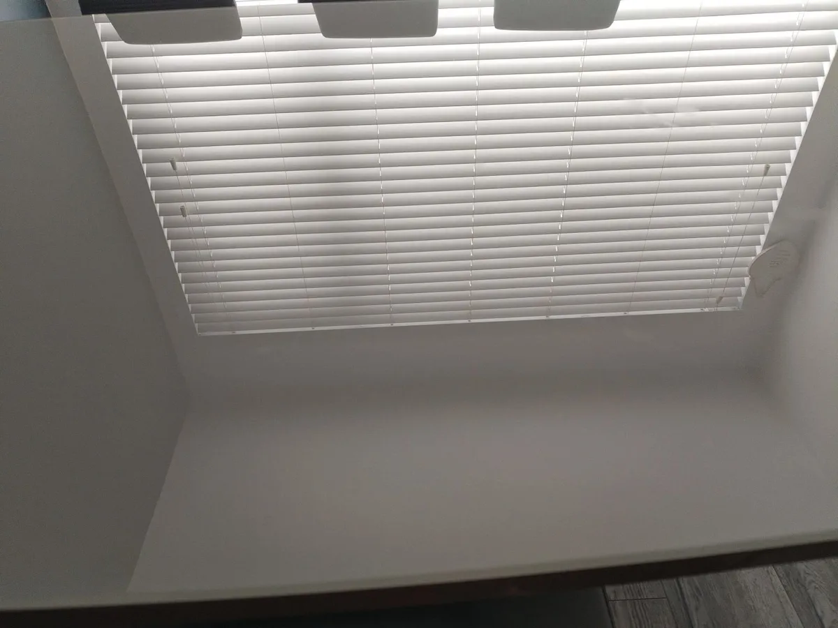 Dinning Table - Image 2