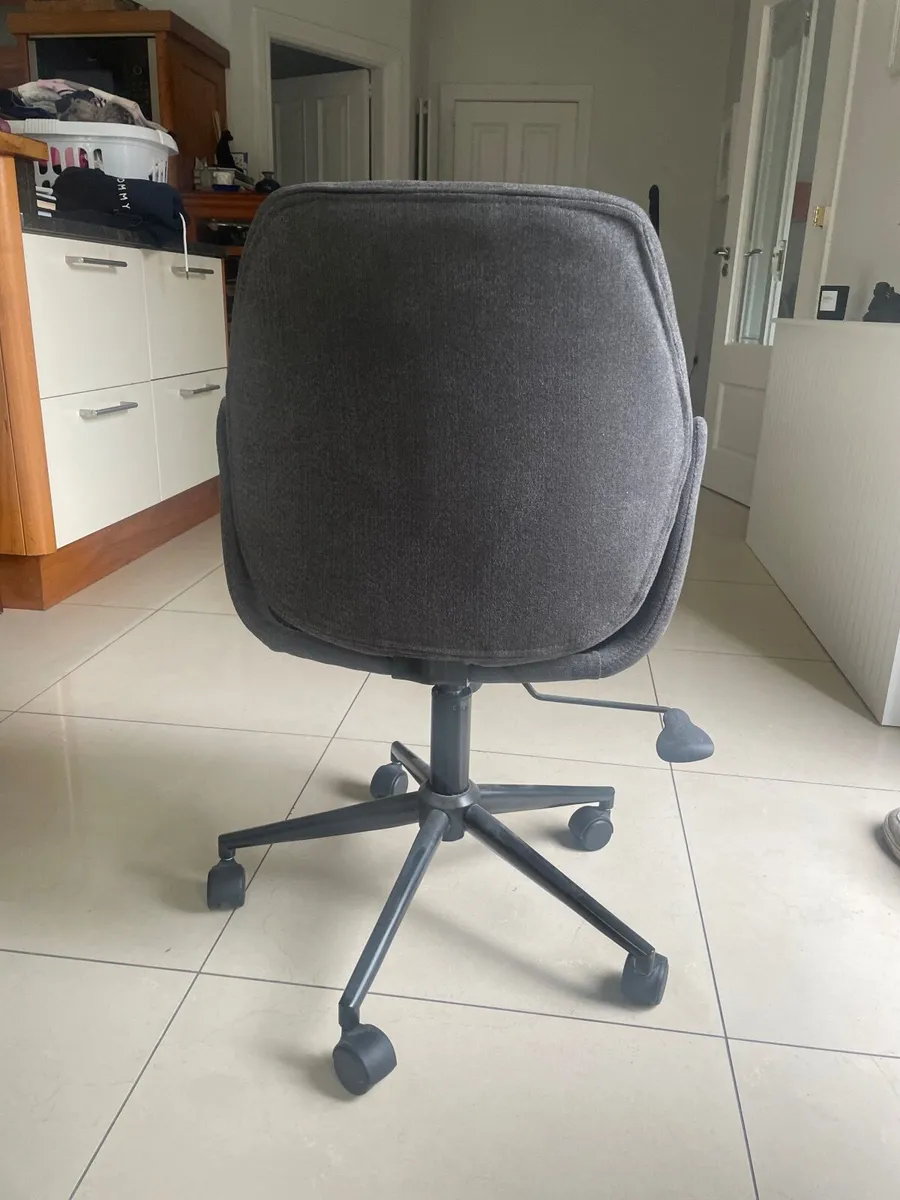 Chair - Image 2
