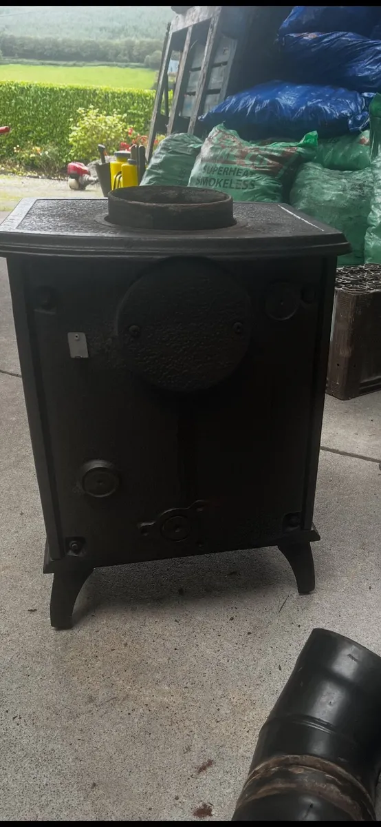 Stanley stove - Image 2