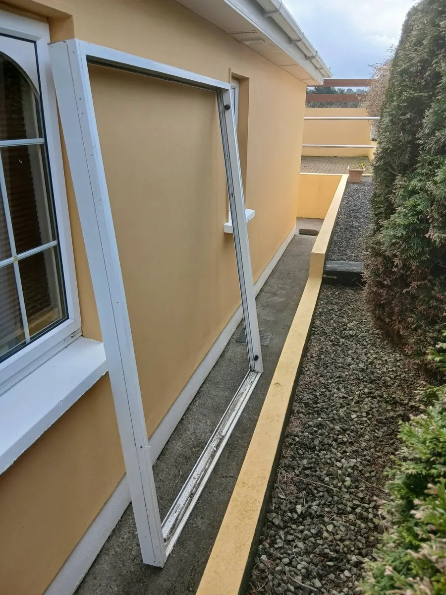Patio Door with glass panels - Image 2