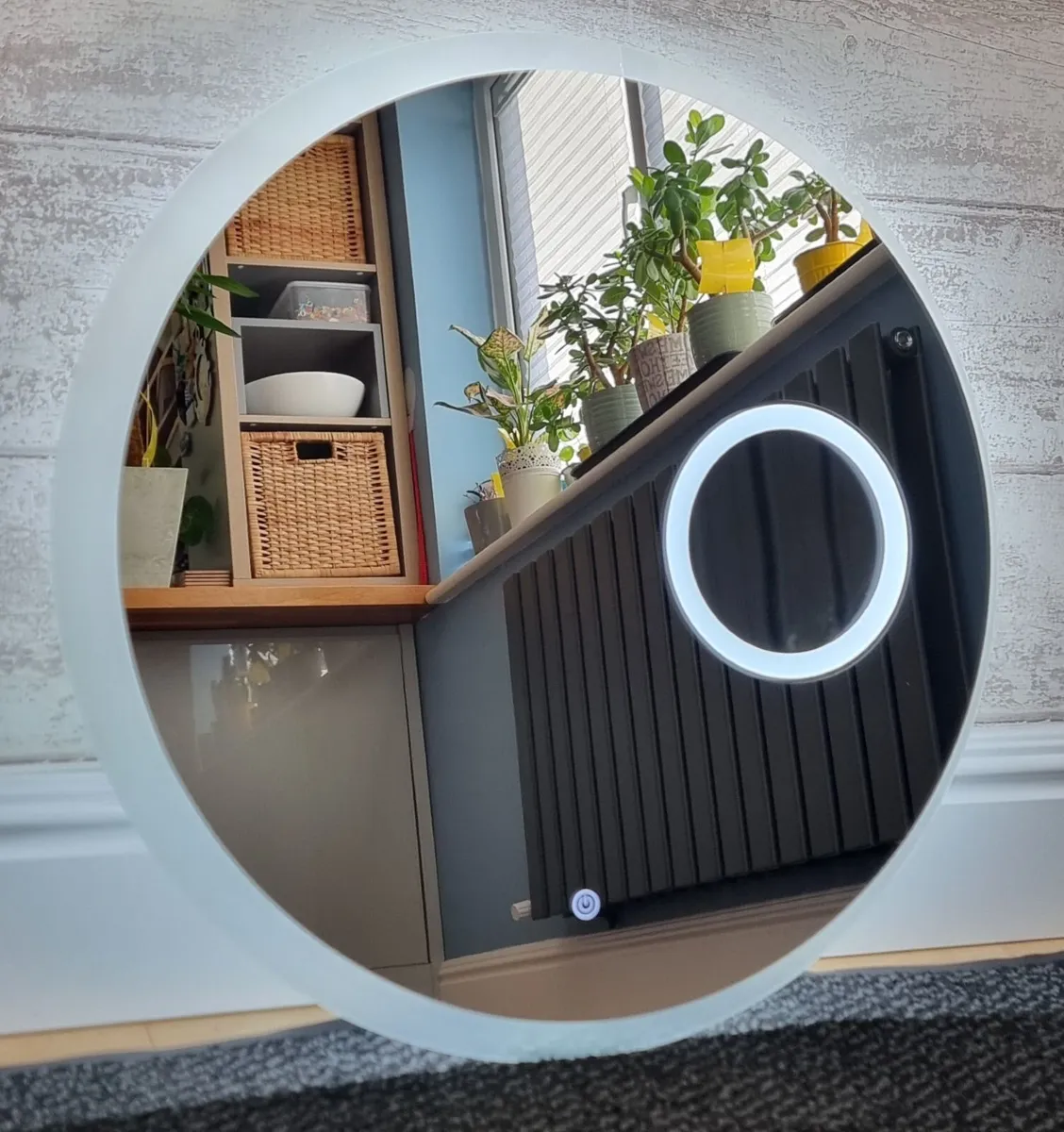 LED Bathroom Mirror Round Makeup Antifog 60cm - Image 2
