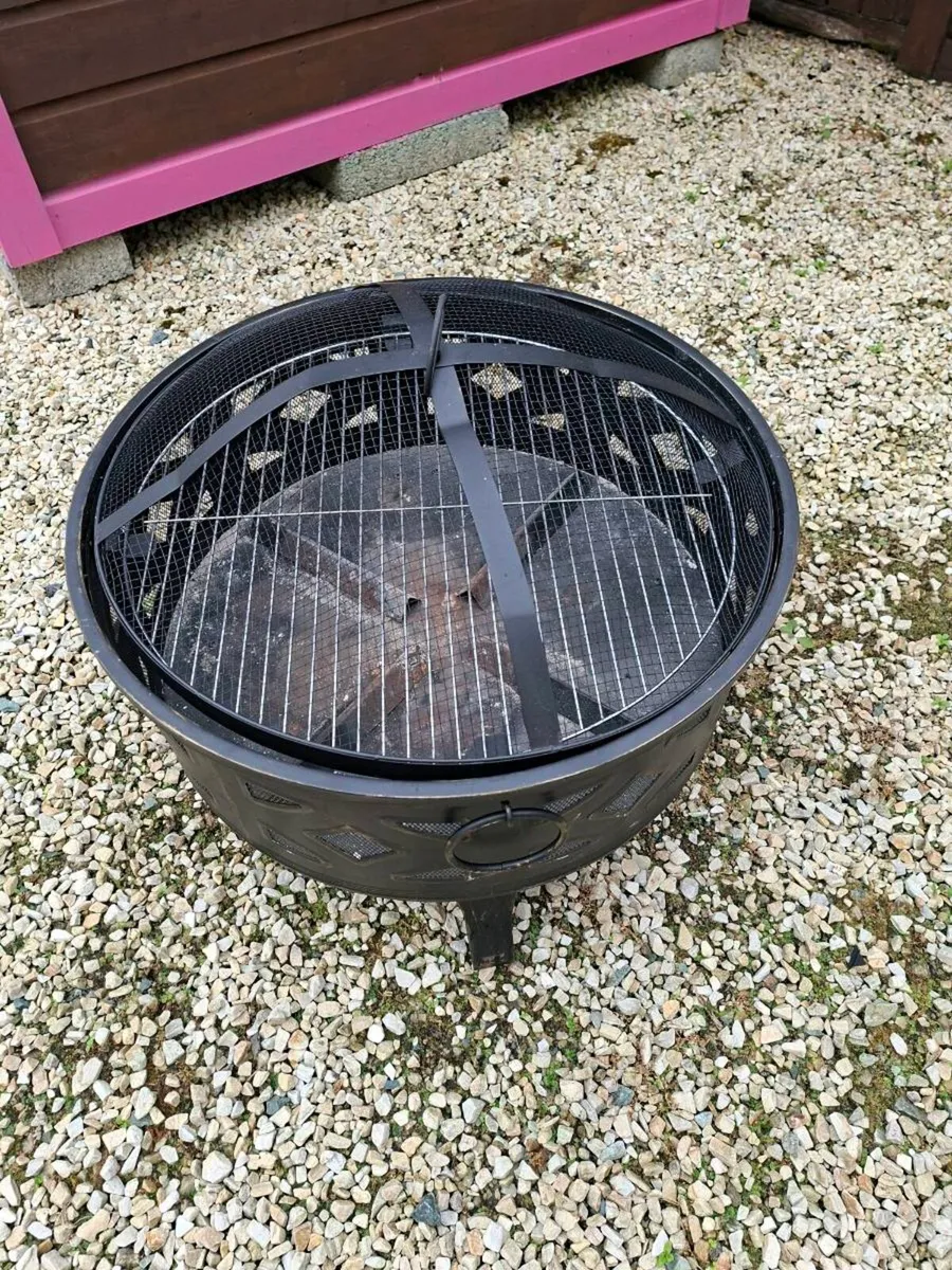 Fire pit - Image 4