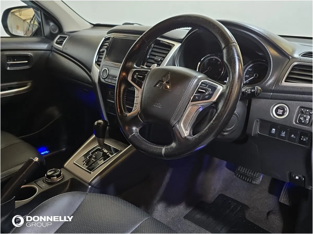 Mitsubishi L200 Double Cab DI-D 150 Barbarian 4WD - Image 4